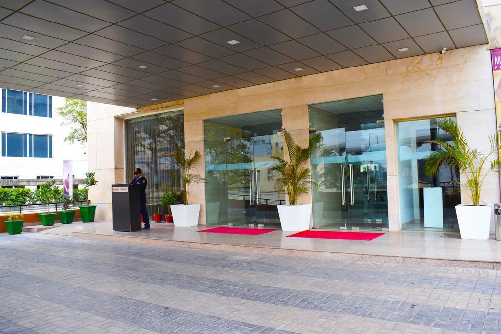 Hotel Sewa Grand Фаридабад Екстериор снимка